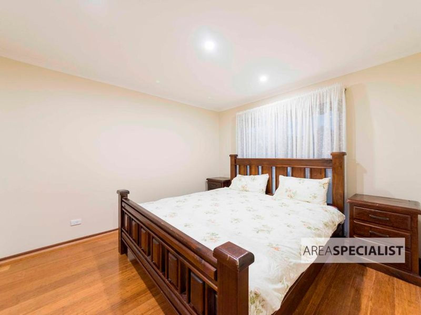 86 Gipps Crescent, Cranbourne North, VIC 3977, Cranbourne North - Thumbnail 3