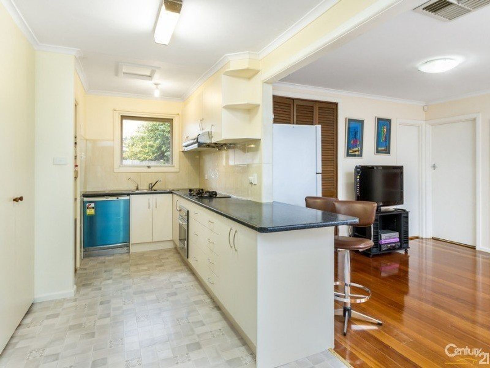 17 The Outlook, Glen Waverley, VIC 3150, Glen Waverley - Thumbnail 4
