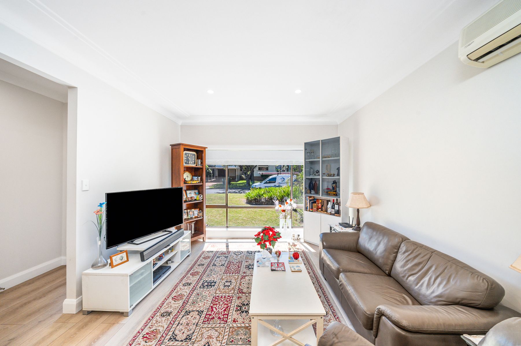 14 Hazelglen Avenue, Panania NSW 2213, Panania - Thumbnail 2