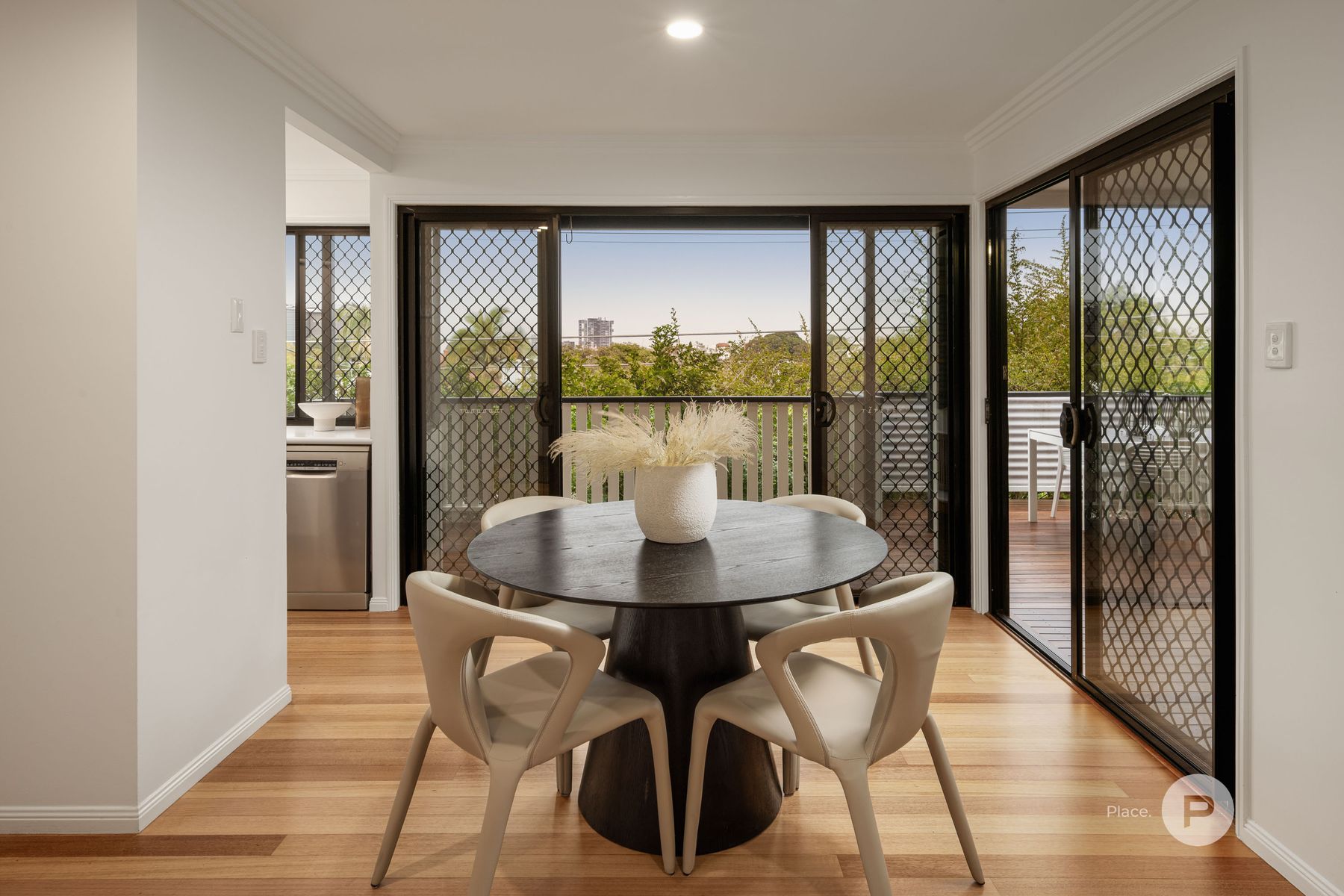 47 Zig Zag Street, Red Hill - Thumbnail 3