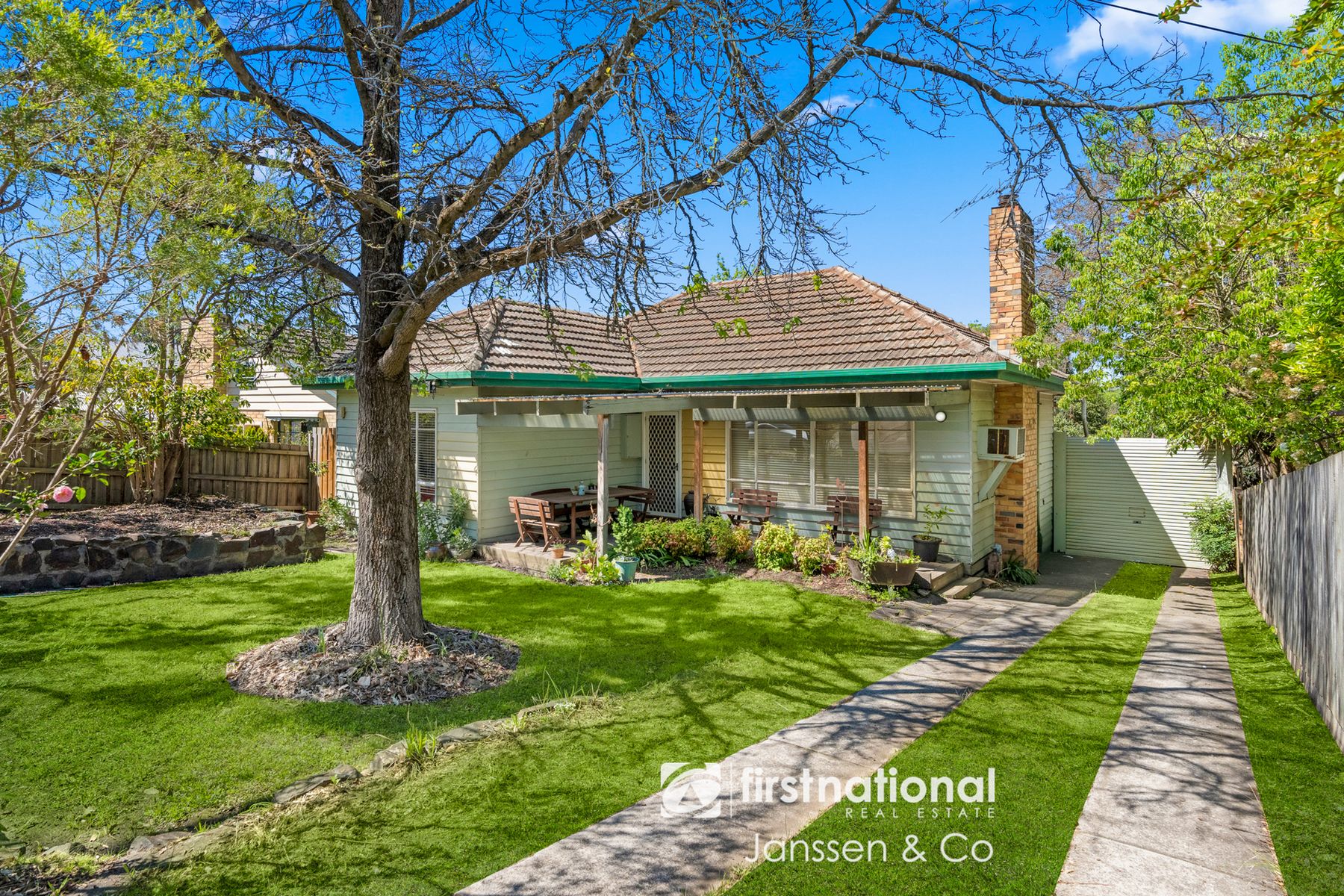 20 Olwen Street, Nunawading VIC 3131, Nunawading - Thumbnail 2