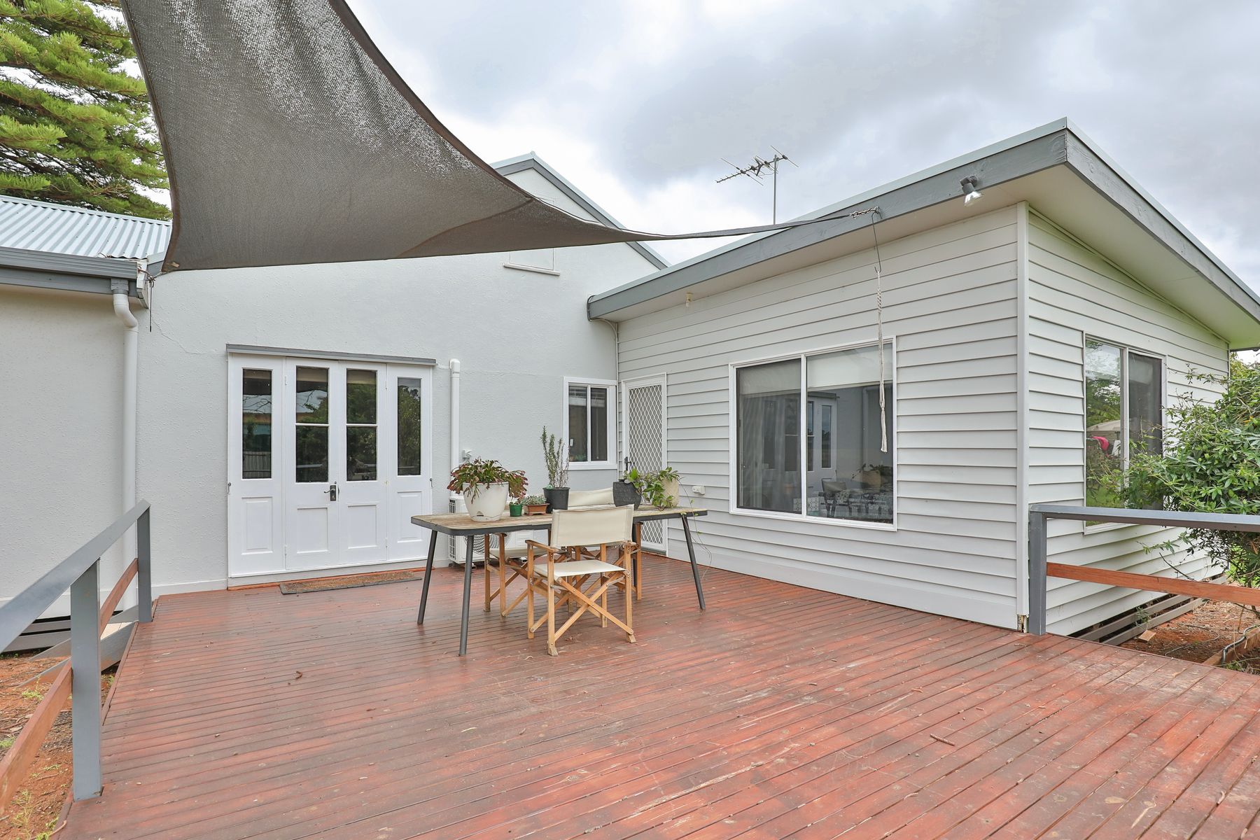 192 Boobook Avenue, Cardross - Thumbnail 2