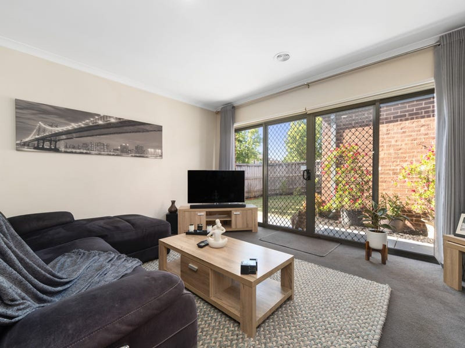 27 Waterbury Street, Cranbourne, VIC 3977, Cranbourne - Thumbnail 8