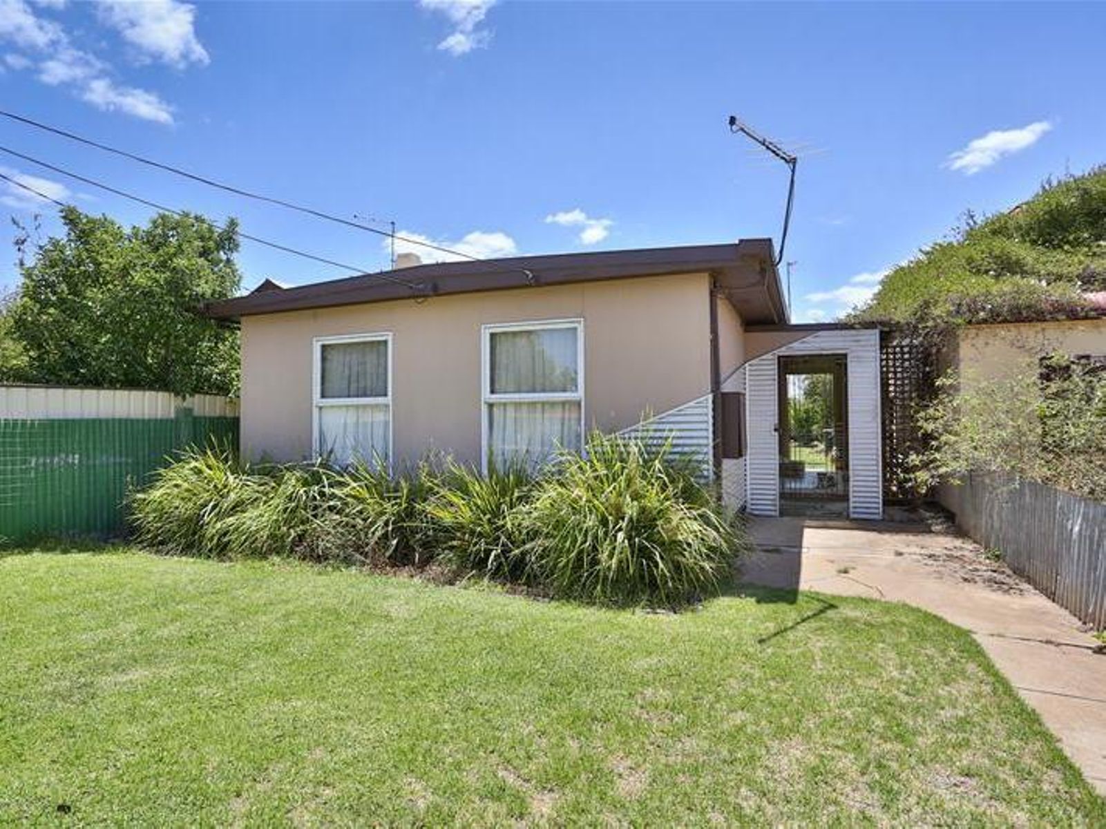 135 Lemon Avenue, Mildura VIC 3500 - Image 1