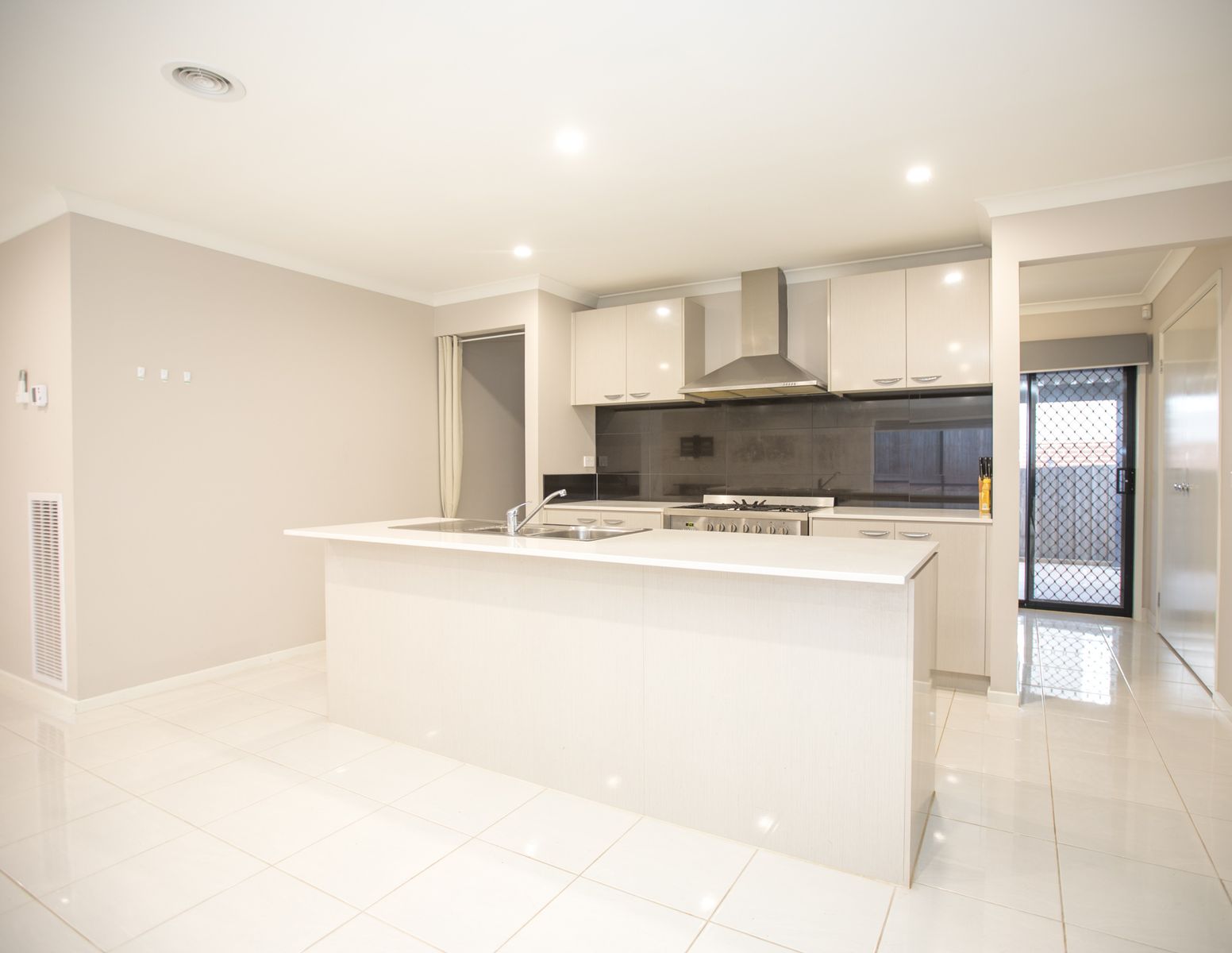 6 Roman Drive, Darley VIC 3340, Darley - Thumbnail 2