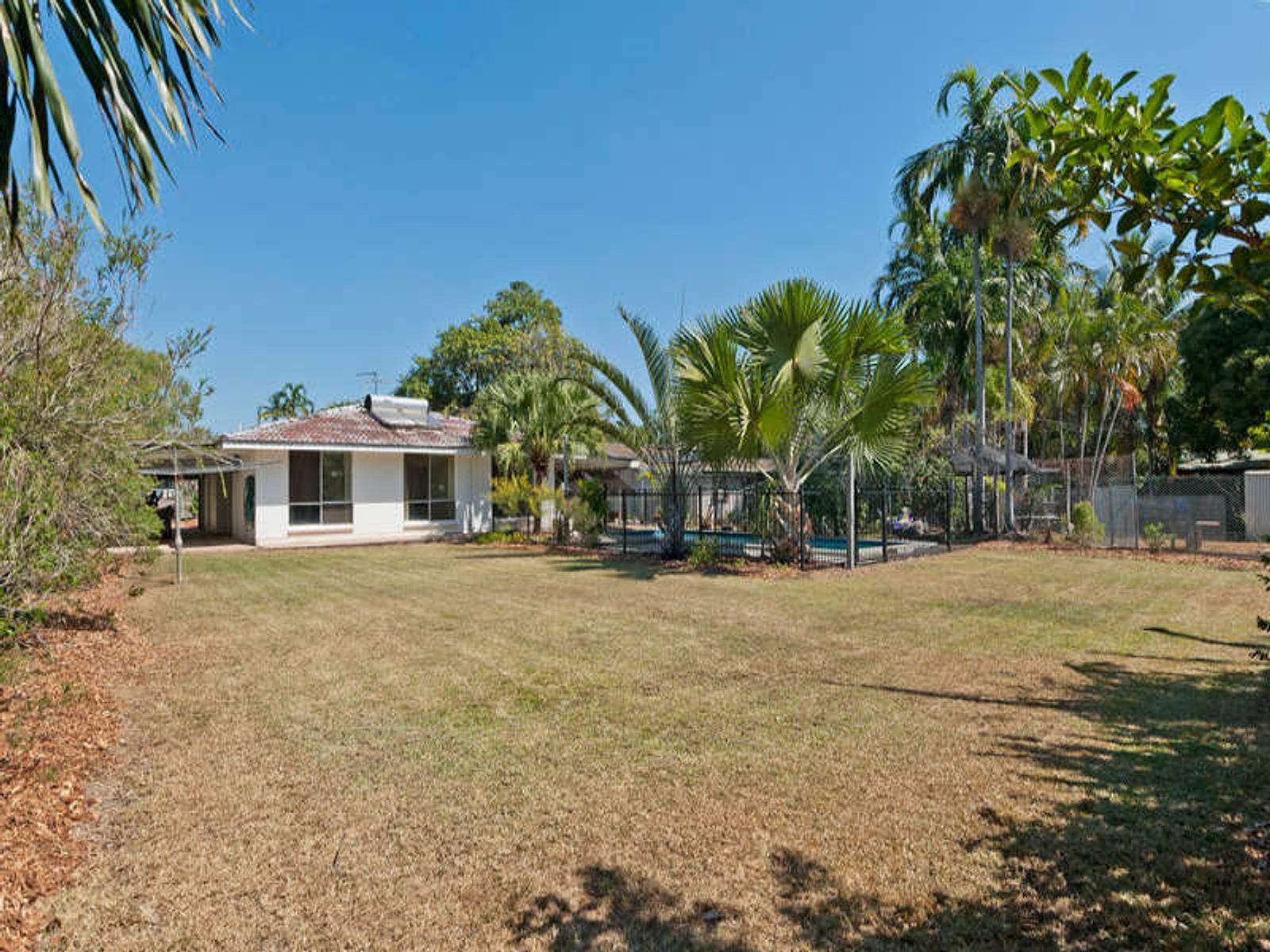 27 Applegum Drive, Karama NT 0812, Karama - Thumbnail 2