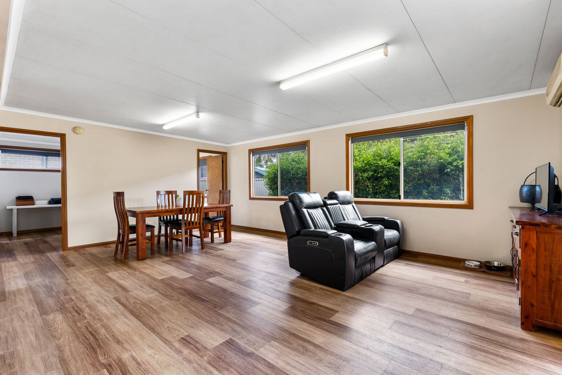 8 Narooma Avenue, South Penrith NSW 2750, South Penrith - Thumbnail 6
