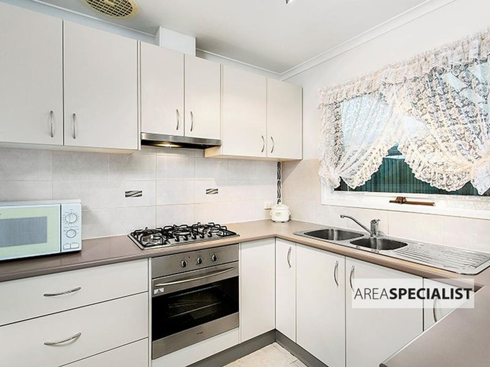 20 Oakwood Drive, Keysborough, VIC 3173, Keysborough - Thumbnail 4
