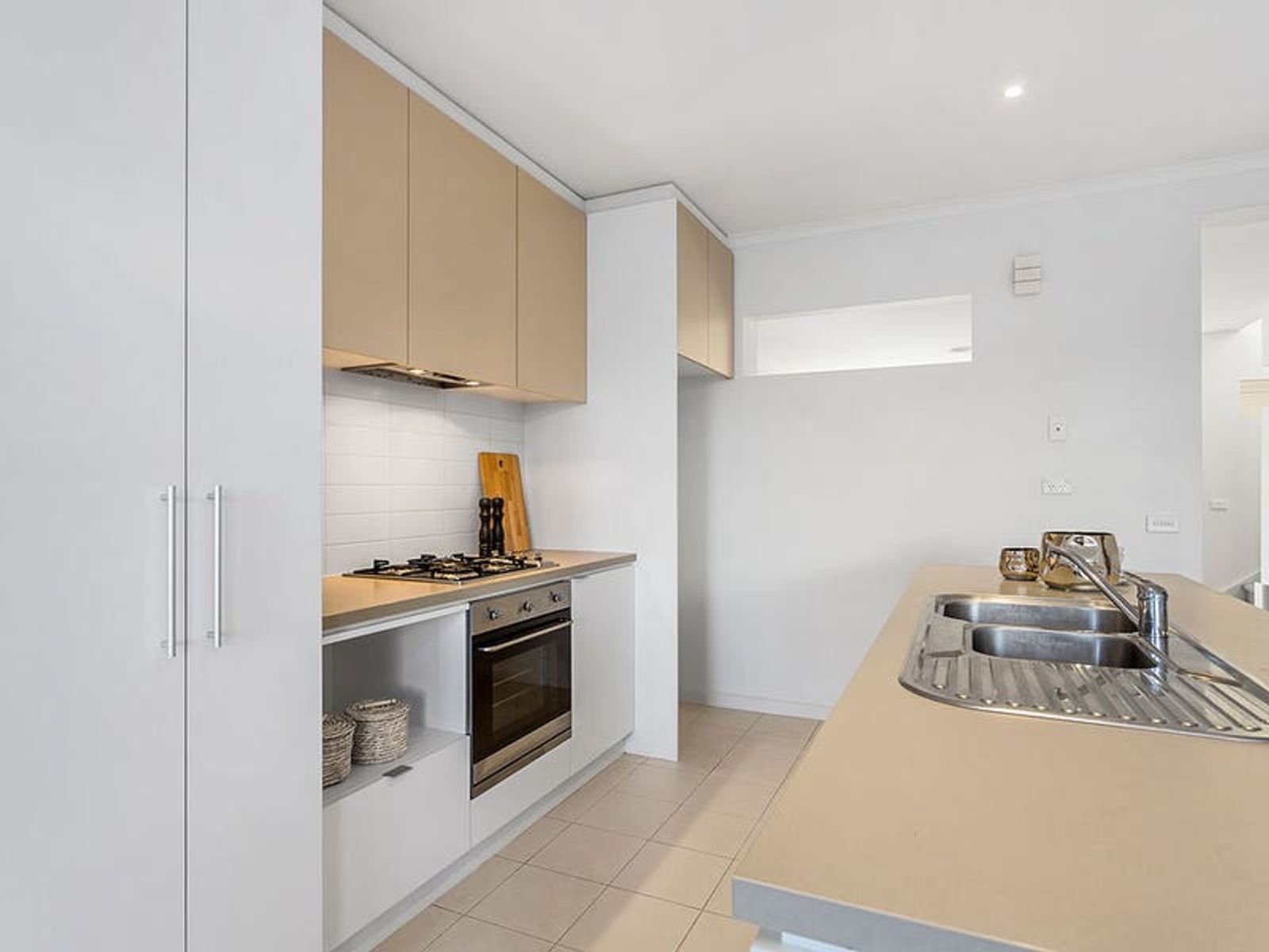 69 Waverley Park Drive, Mulgrave, VIC 3170, Mulgrave - Thumbnail 2