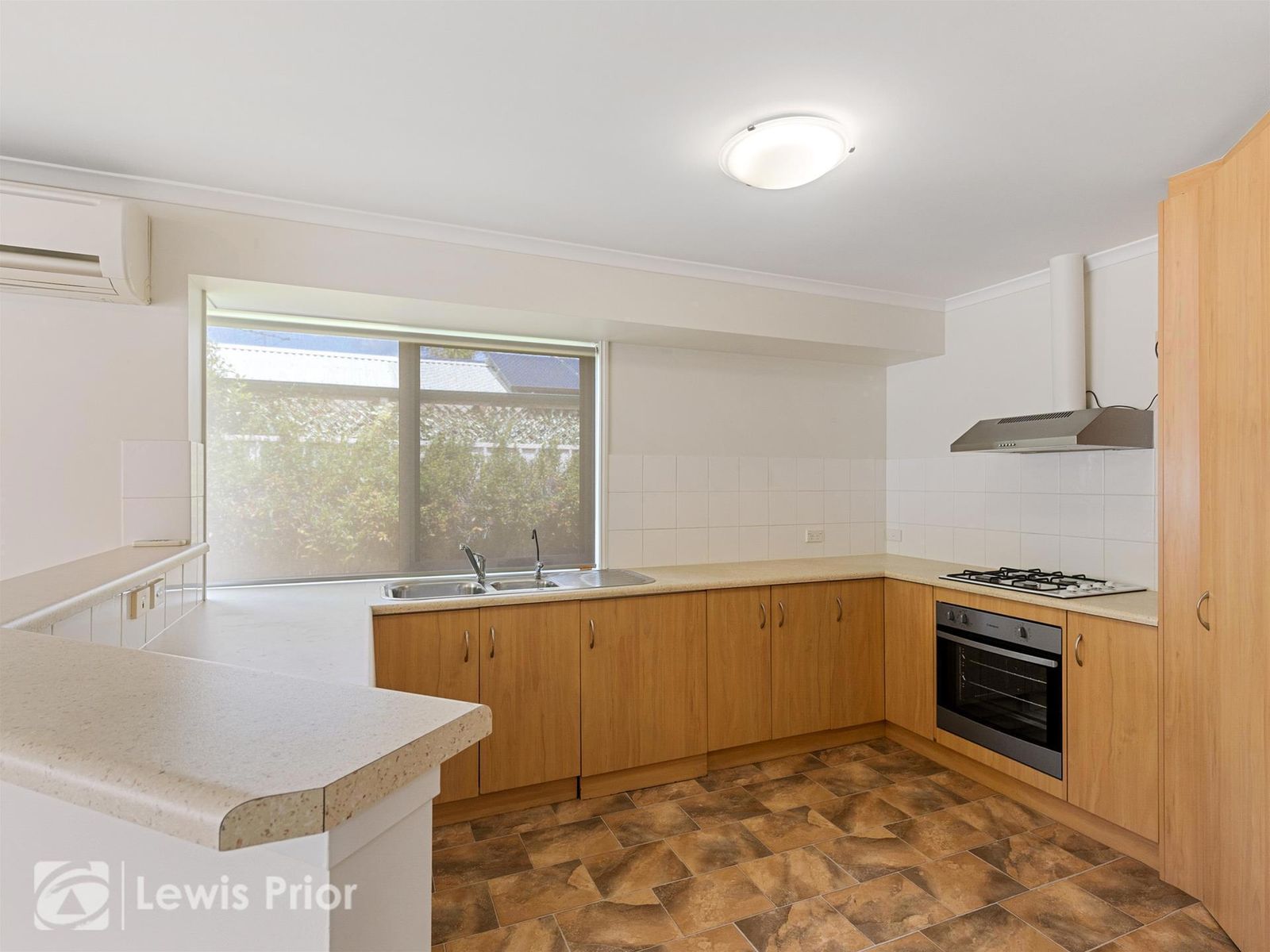 8 Chamberlain Drive, Christie Downs SA 5164, Christie Downs - Thumbnail 5