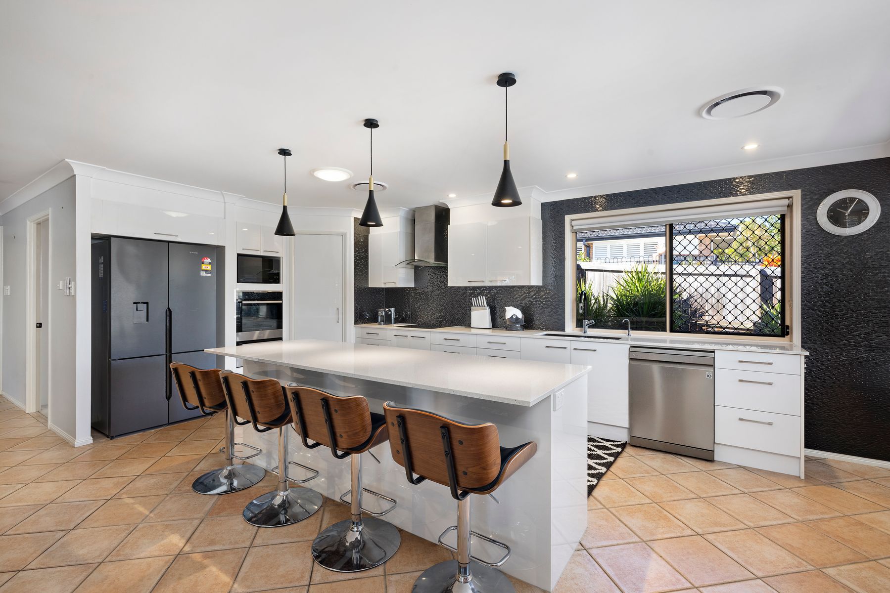 2 Dennison Court, Redland Bay QLD 4165, Redland Bay - Thumbnail 6