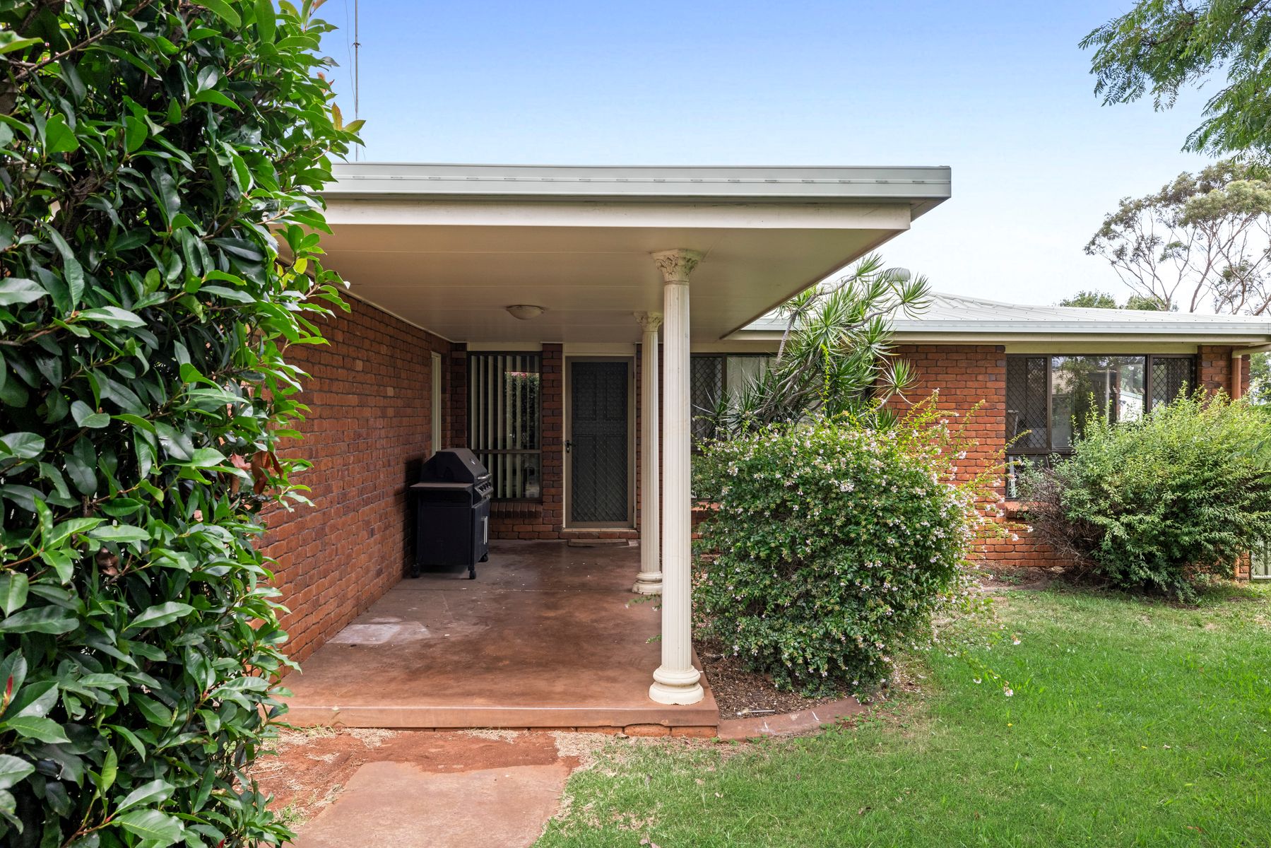 34 Kingsford Smith Drive, Wilsonton QLD 4350, Wilsonton - Thumbnail 2
