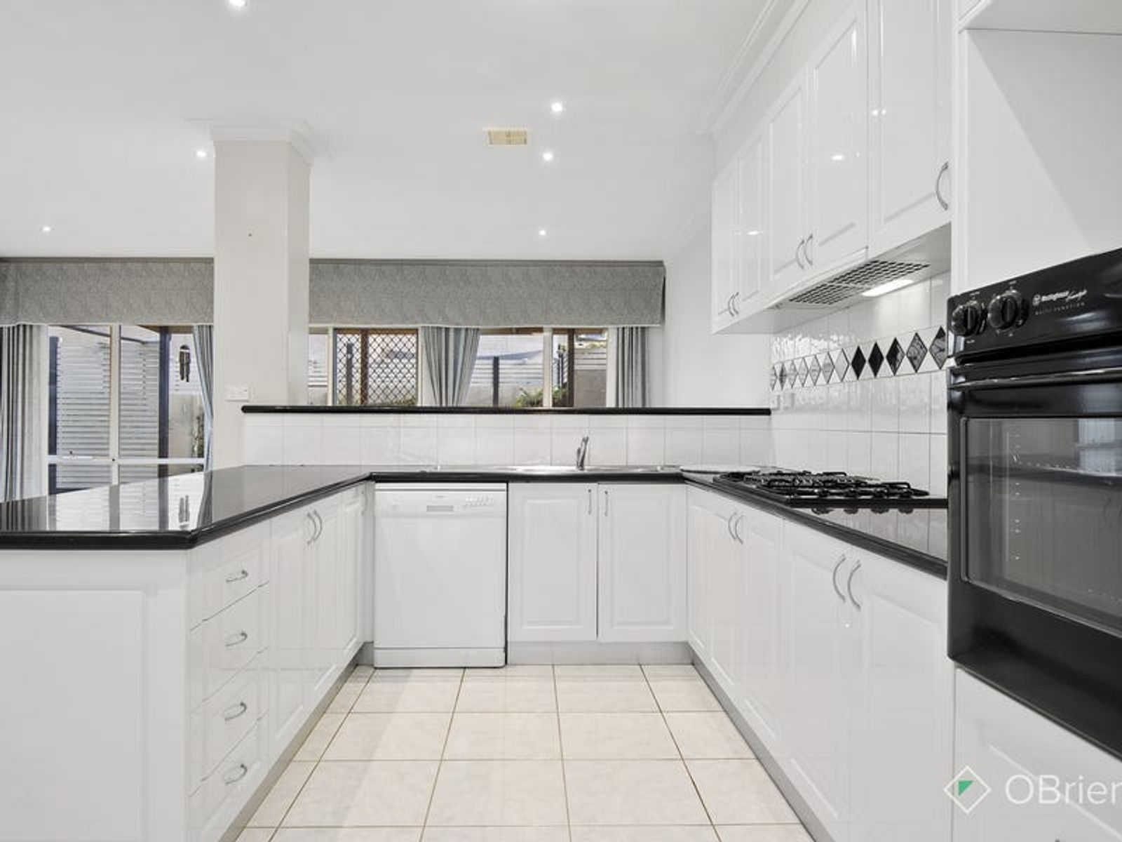 1/14 Erica Close, Endeavour Hills, VIC 3802, Endeavour Hills - Thumbnail 4