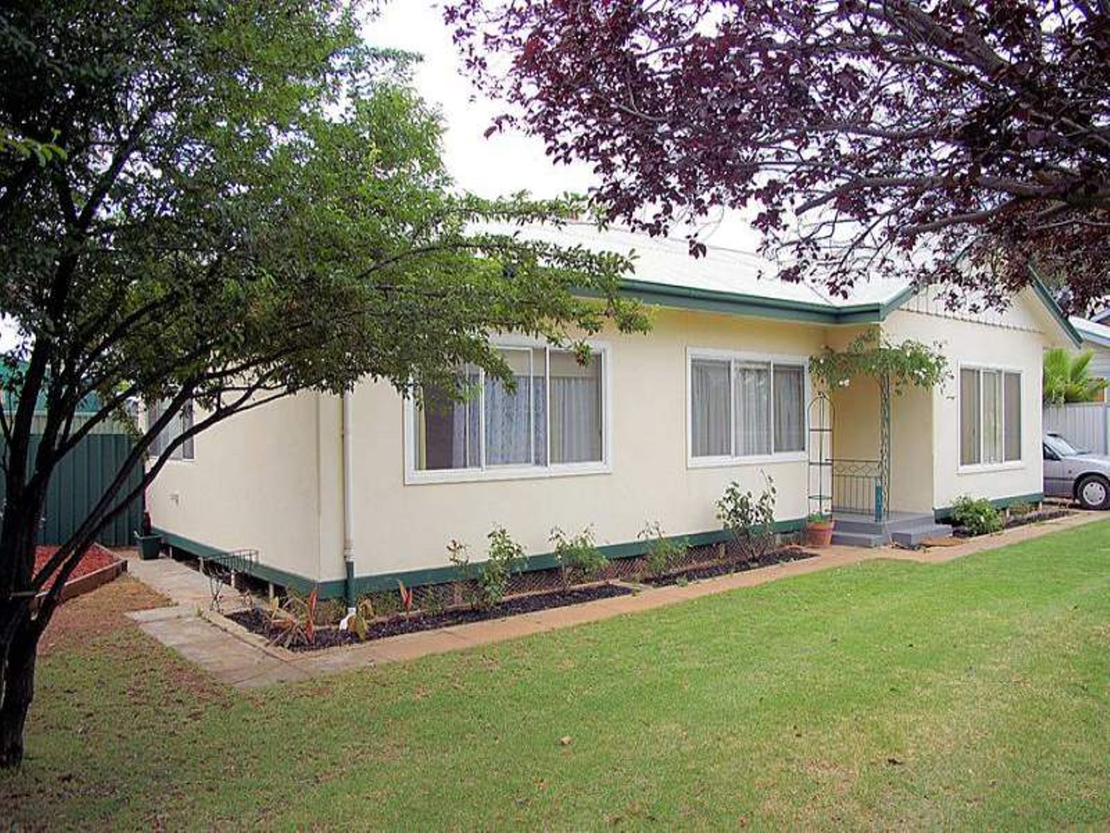77 Ontario Avenue, Mildura - Image 1