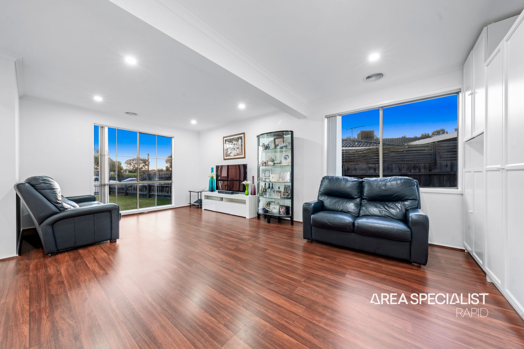 6 Manatoka Crescent, Hampton Park, VIC 3976, Hampton Park - Thumbnail 3