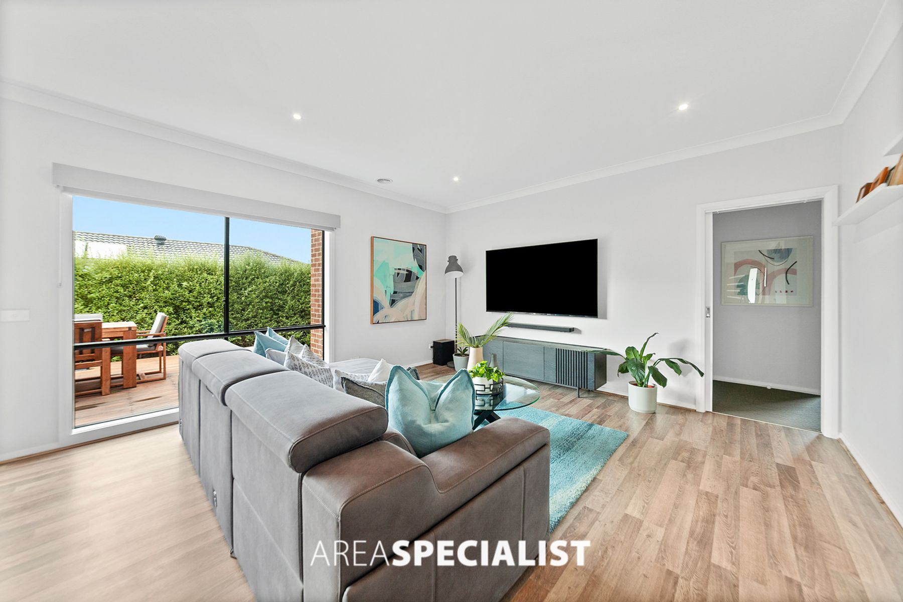 8 Ontario Drive, Pakenham, VIC 3810, Pakenham - Thumbnail 3