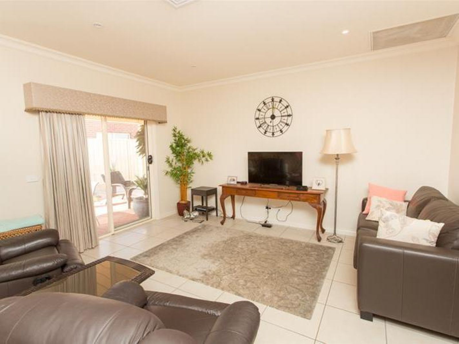 1/529 Walnut Avenue, Mildura - Thumbnail 2