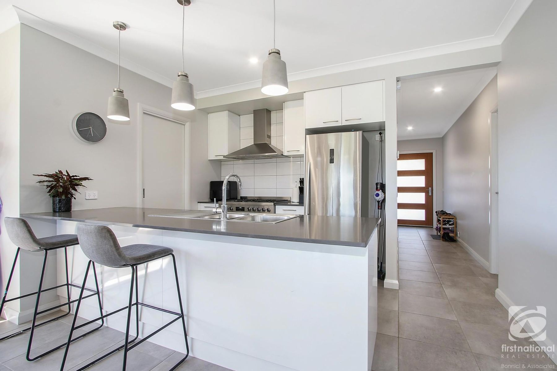 19 Isdell Place, West Wodonga VIC 3690, West Wodonga - Thumbnail 2