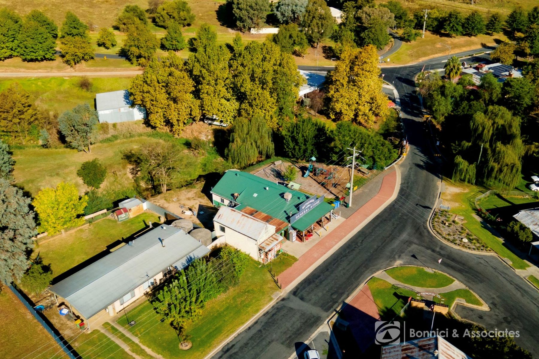 2 Bridge Street, Bethanga VIC 3691, Bethanga - Thumbnail 2