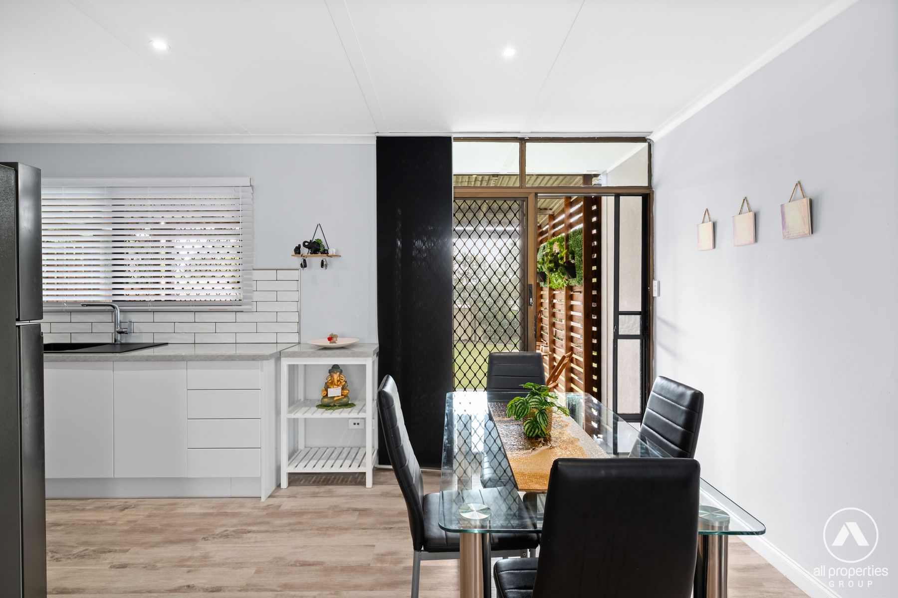 52 Vansittart Road, Regents Park QLD 4118, Regents Park - Thumbnail 2