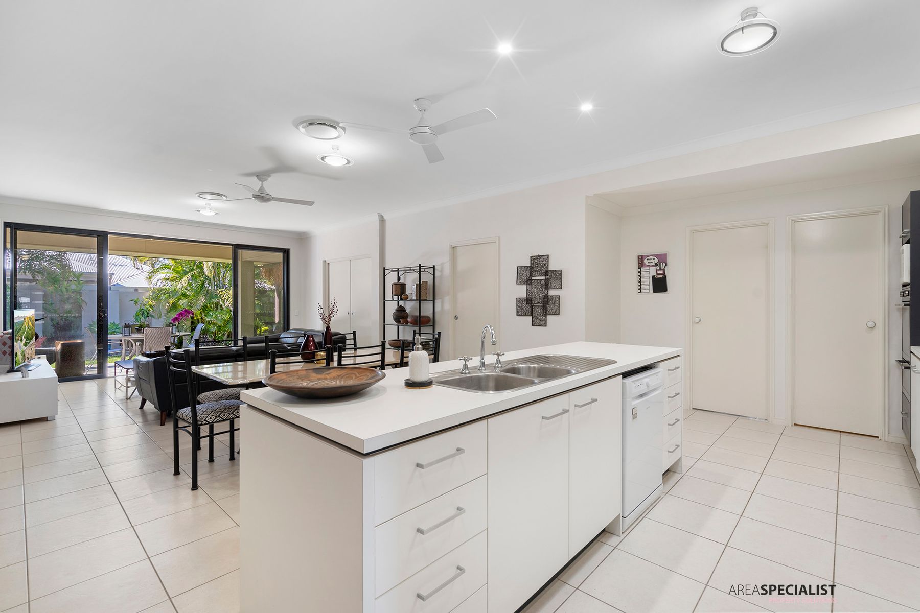 10 Coorabelle Crescent, Ormeau, QLD 4208, Ormeau - Thumbnail 5