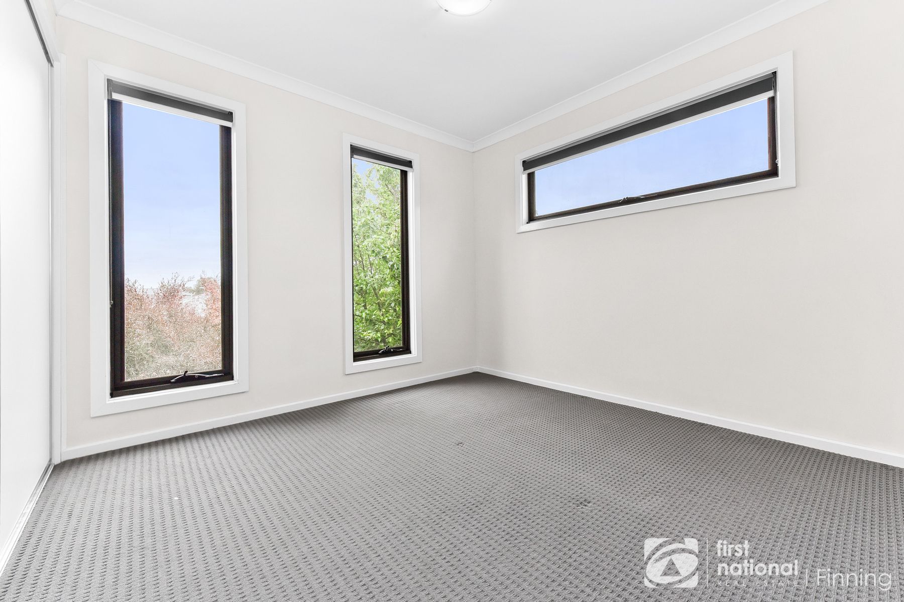 2 Parkhurst Drive, Cranbourne East VIC 3977, Cranbourne East - Thumbnail 8