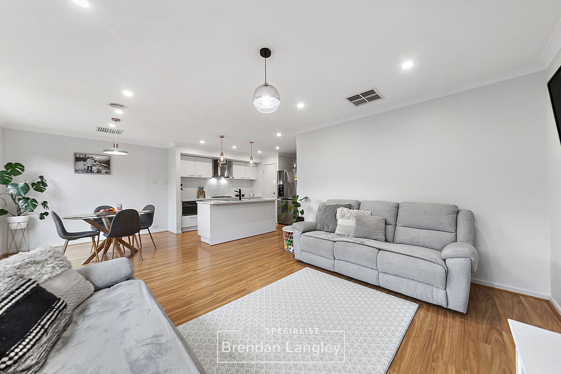 62 Belmont Crescent, Pakenham, VIC 3810, Pakenham - Thumbnail 5
