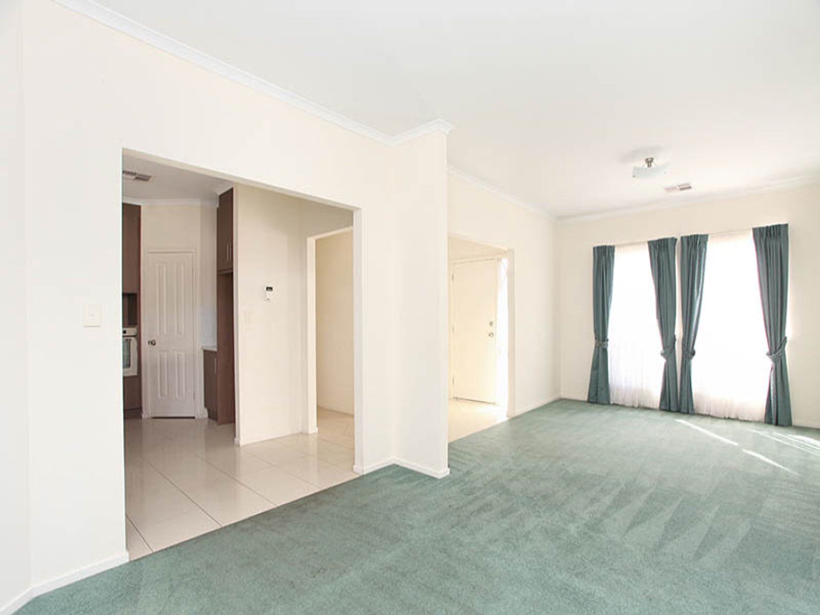 10 Grenada Court, Mawson Lakes, SA 5095, Mawson Lakes - Thumbnail 5