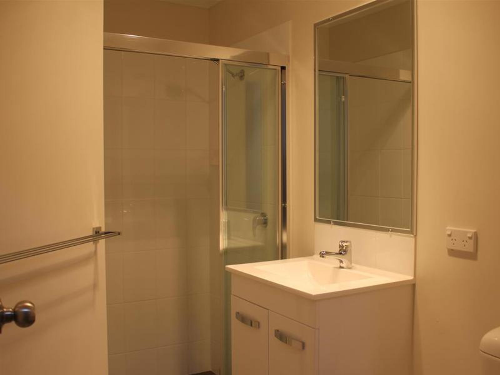 2/18 Lara Avenue, Armidale NSW 2350, Armidale - Thumbnail 4