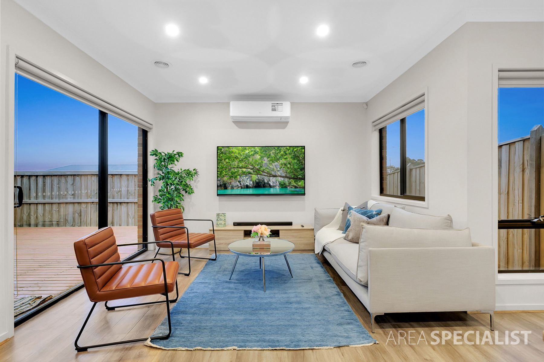 32 Garrard Crescent, Clyde, VIC 3978, Clyde - Thumbnail 2