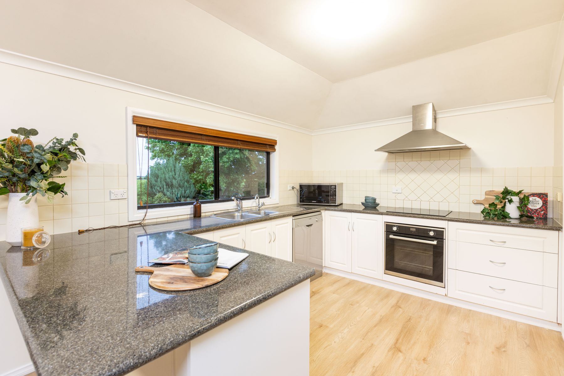 8406 Calder Highway, Red Cliffs VIC 3496, Red Cliffs - Thumbnail 6