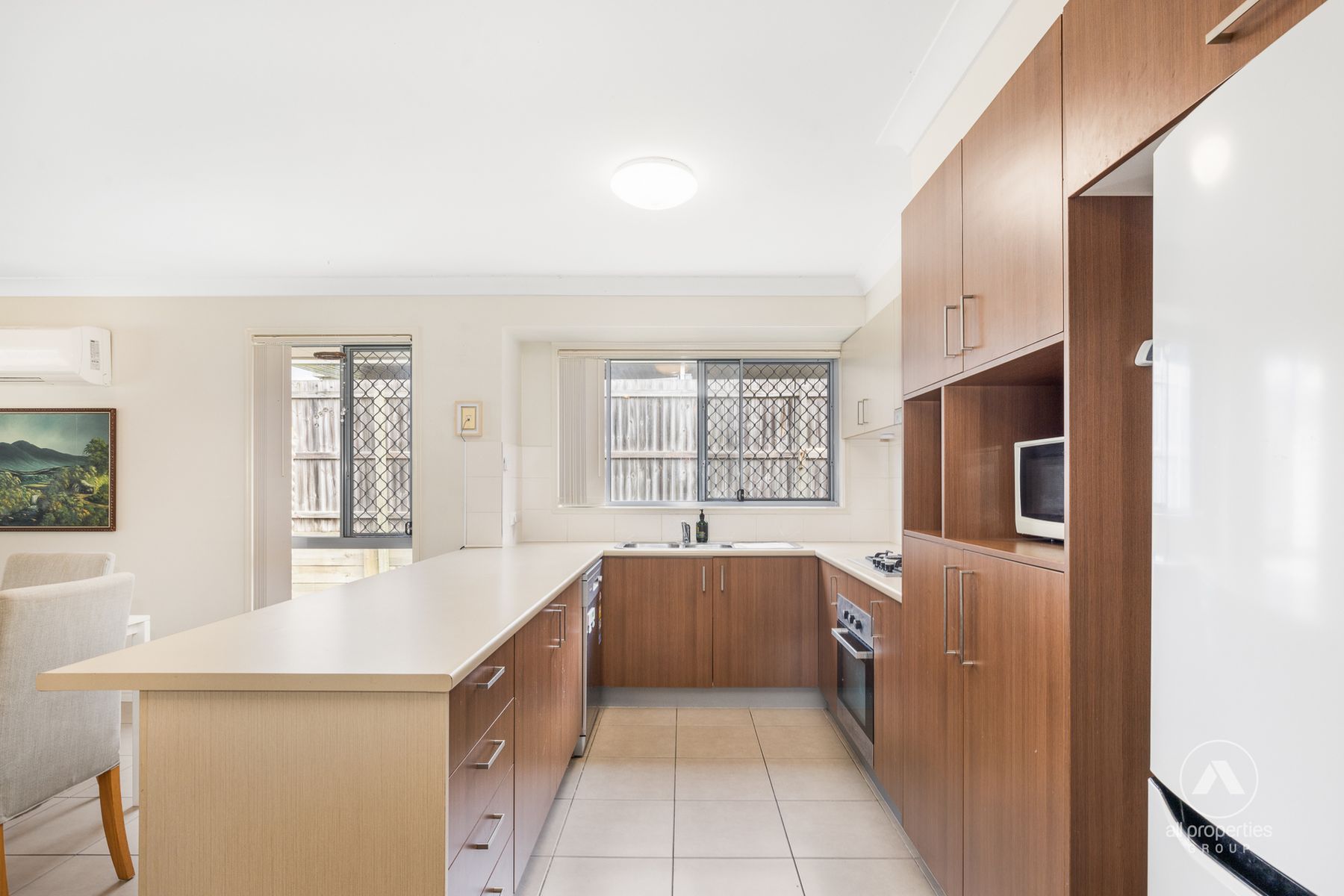 2 Brendan Thorne Place, Marsden QLD 4132, Marsden - Thumbnail 2