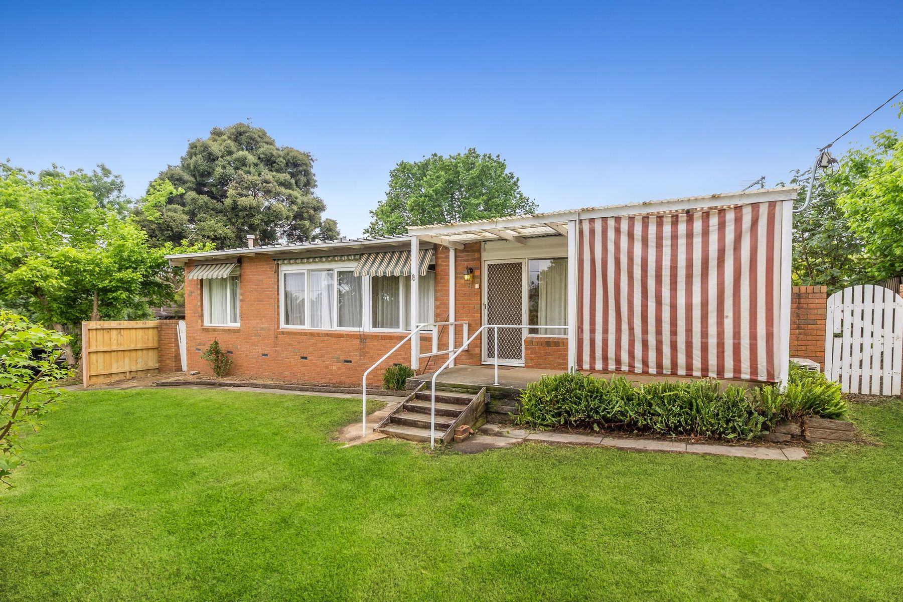 8 Florida Drive, Ferntree Gully, VIC 3156, Ferntree Gully - Thumbnail 2