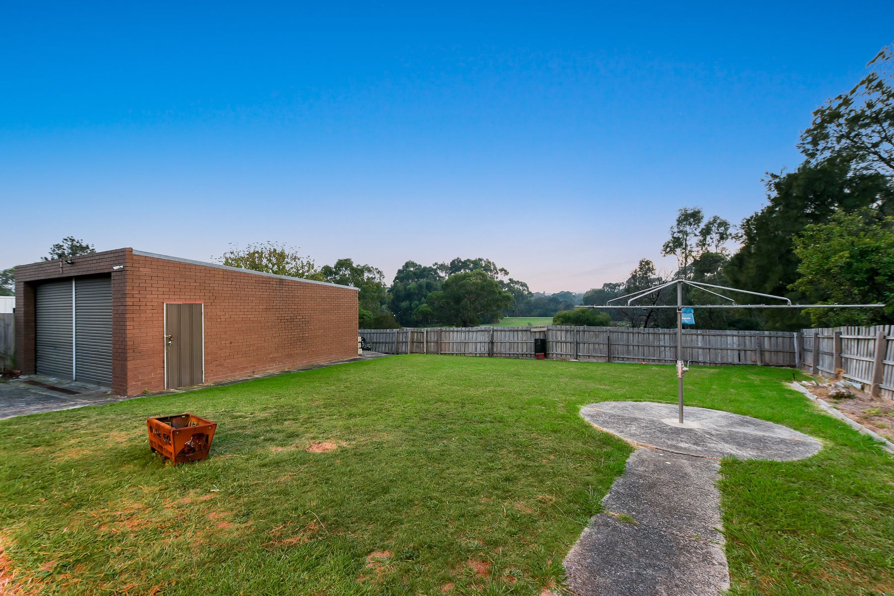76 Somerset Drive Web 13