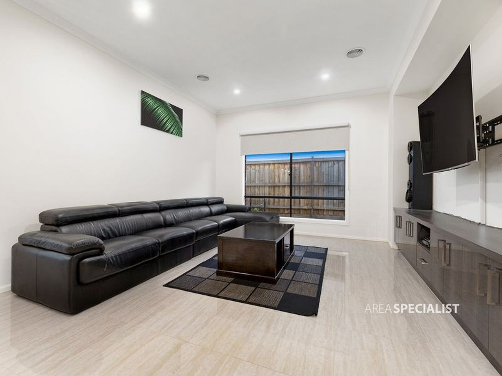 6 Bernardins Street, Clyde North, VIC 3978, Clyde North - Thumbnail 4