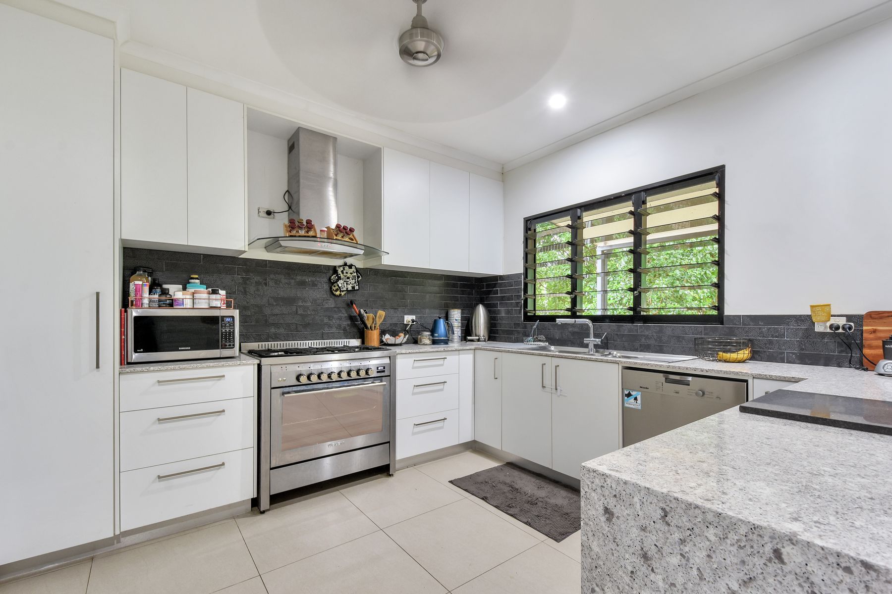 43 Gunter Circuit, Woodroffe NT 0830, Woodroffe - Thumbnail 2