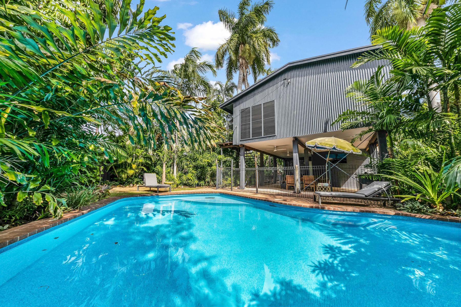 11 Eden Street, Stuart Park NT 0820, Stuart Park - Thumbnail 2