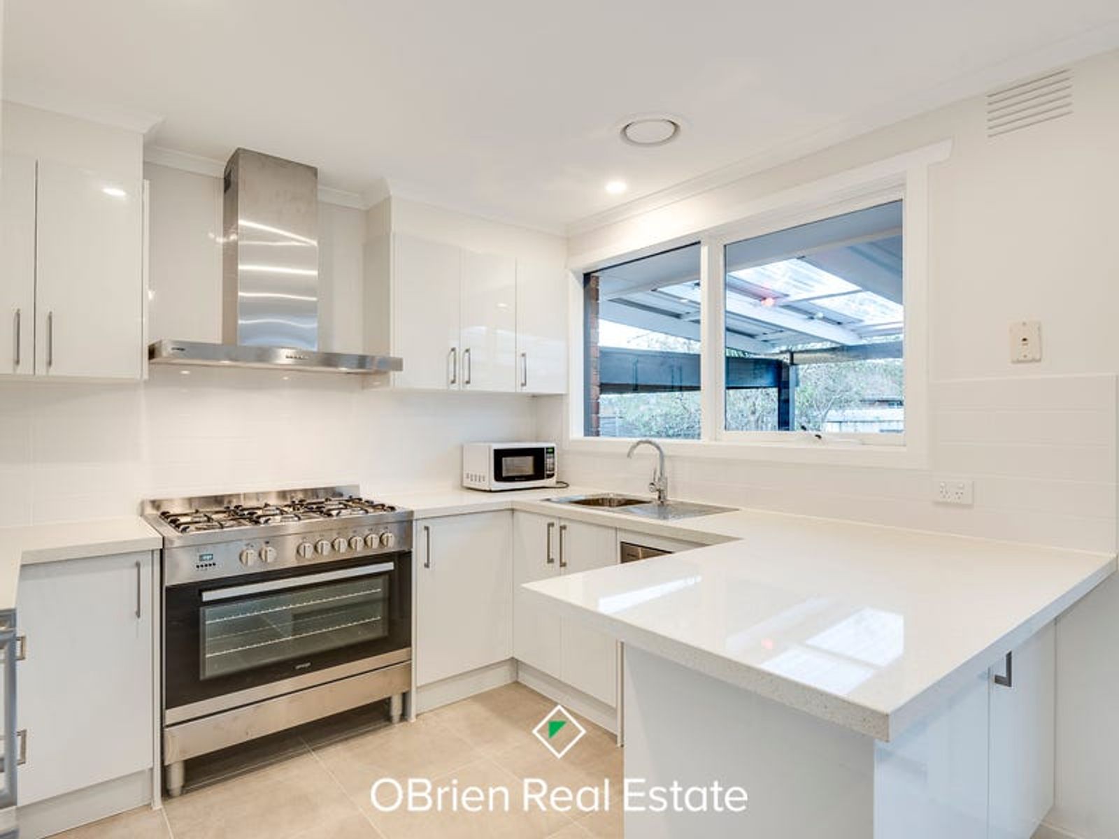 52 Monteith Crescent, Endeavour Hills, VIC 3802, Endeavour Hills - Thumbnail 2