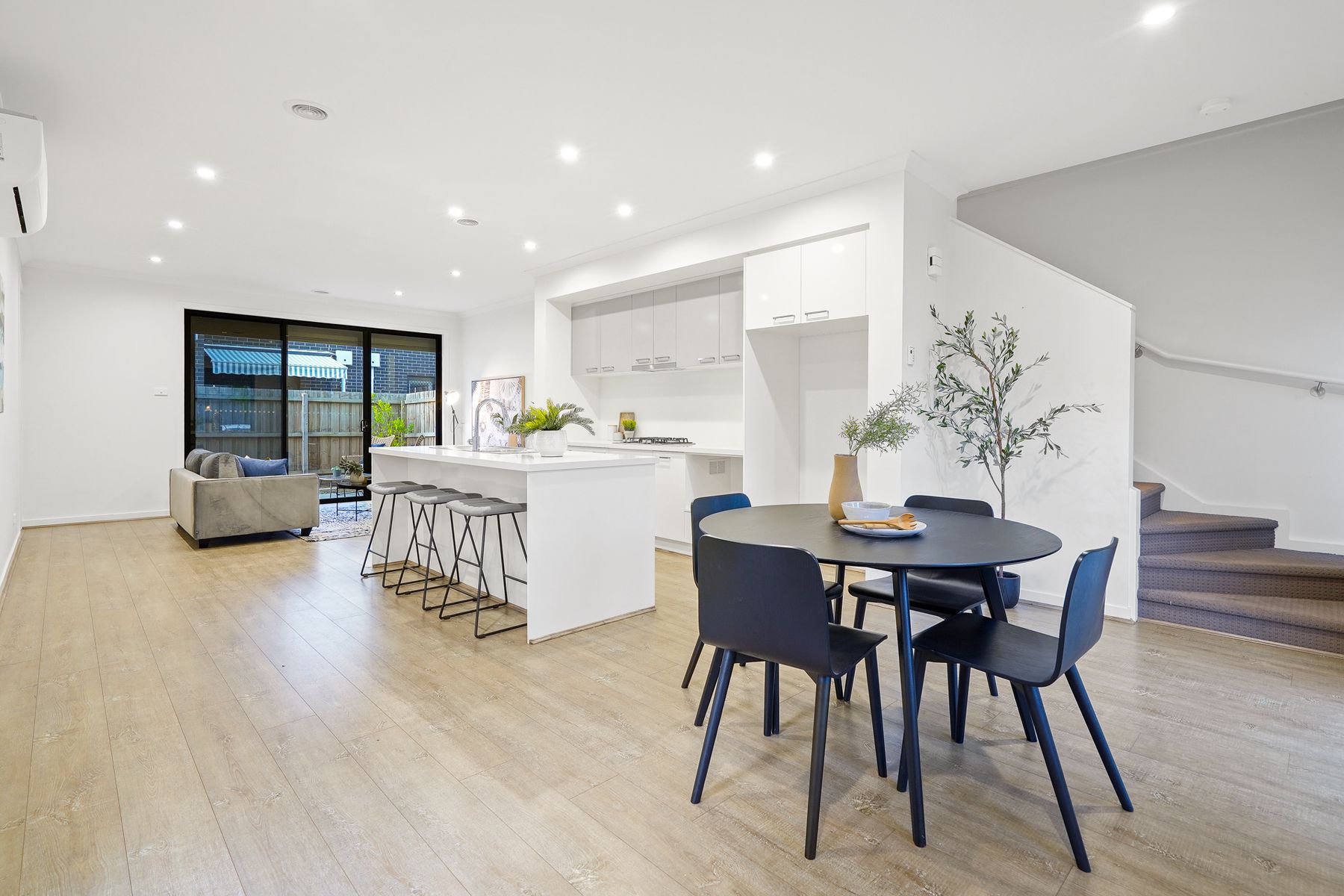 35 Quarter Circuit, Springvale, VIC 3171, Springvale - Thumbnail 4