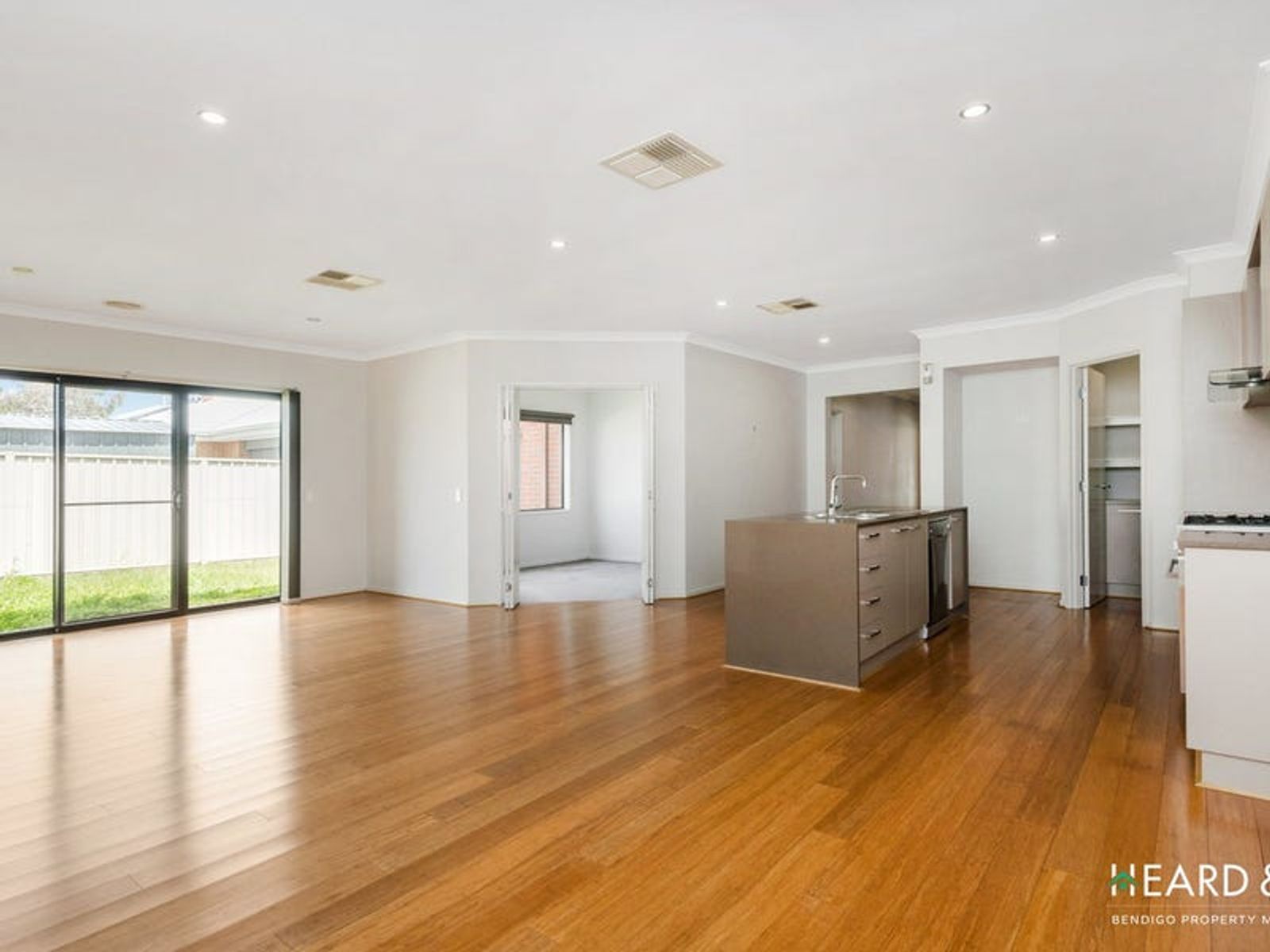 15 Marylebone Circuit, Strathfieldsaye VIC 3551, Strathfieldsaye - Thumbnail 3