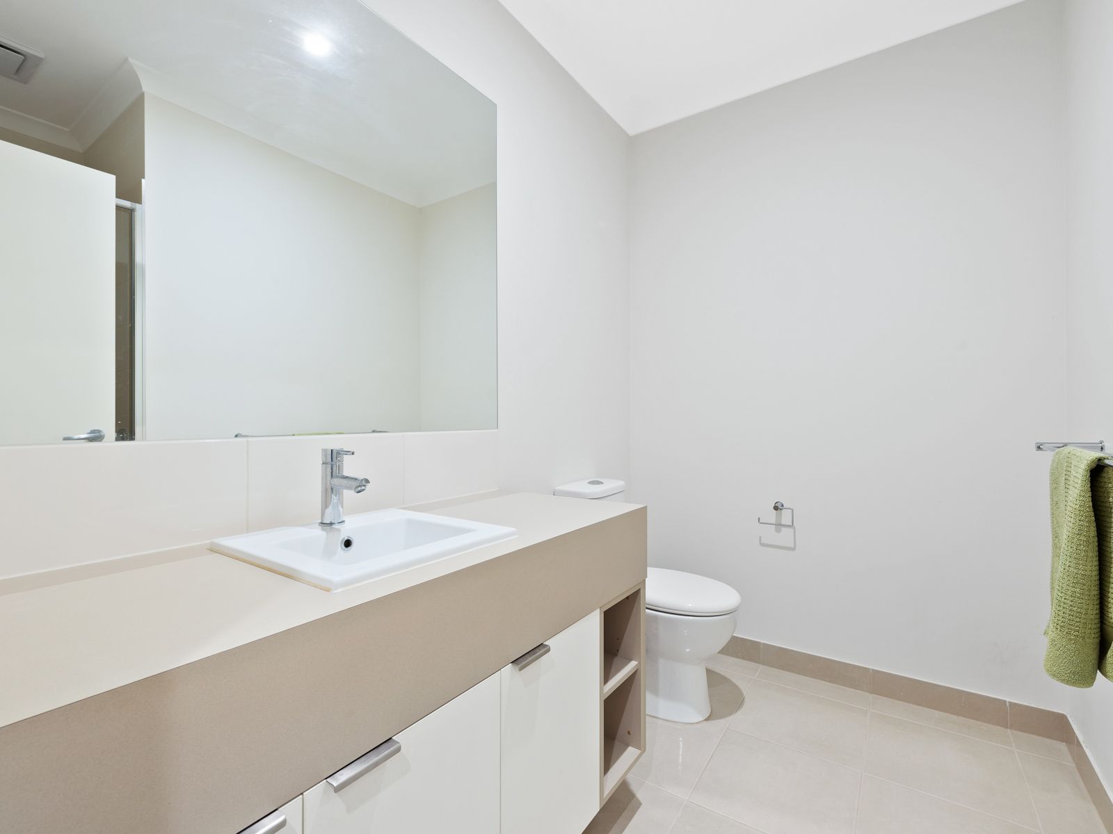 8 Barncroft Crescent, Keysborough, VIC 3173, Keysborough - Thumbnail 7