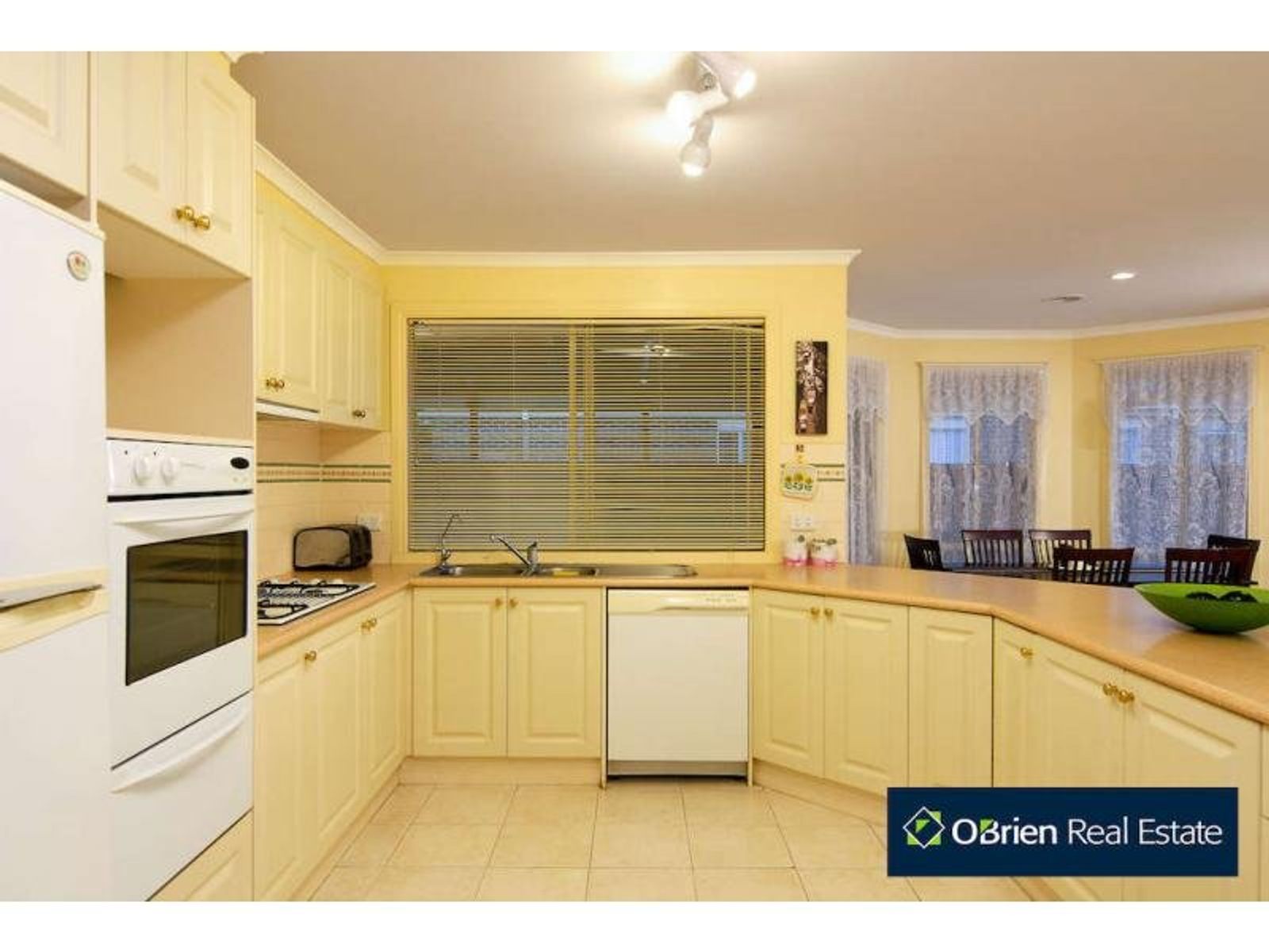 28 Pendle Close, Narre Warren South, VIC 3805, Narre Warren South - Thumbnail 3