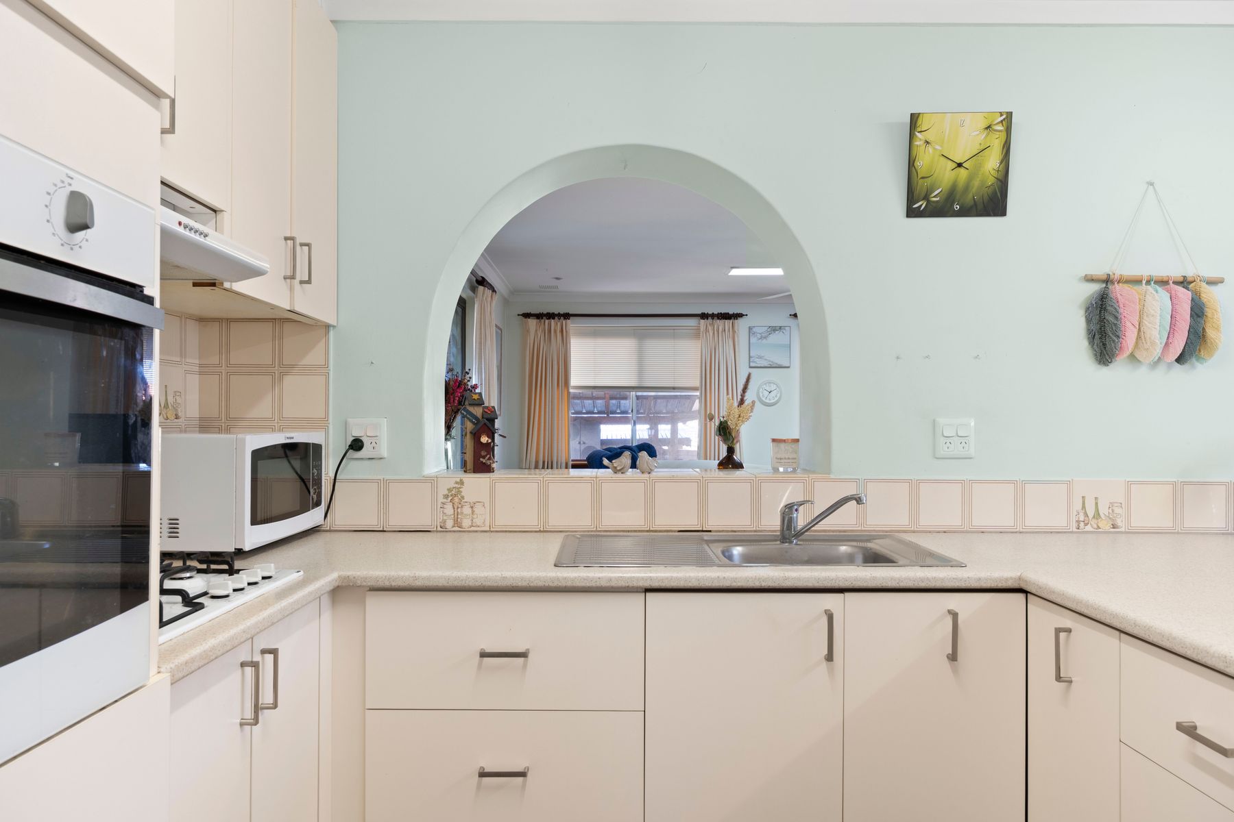 18 Addison Way, Warwick, Warwick - Thumbnail 5