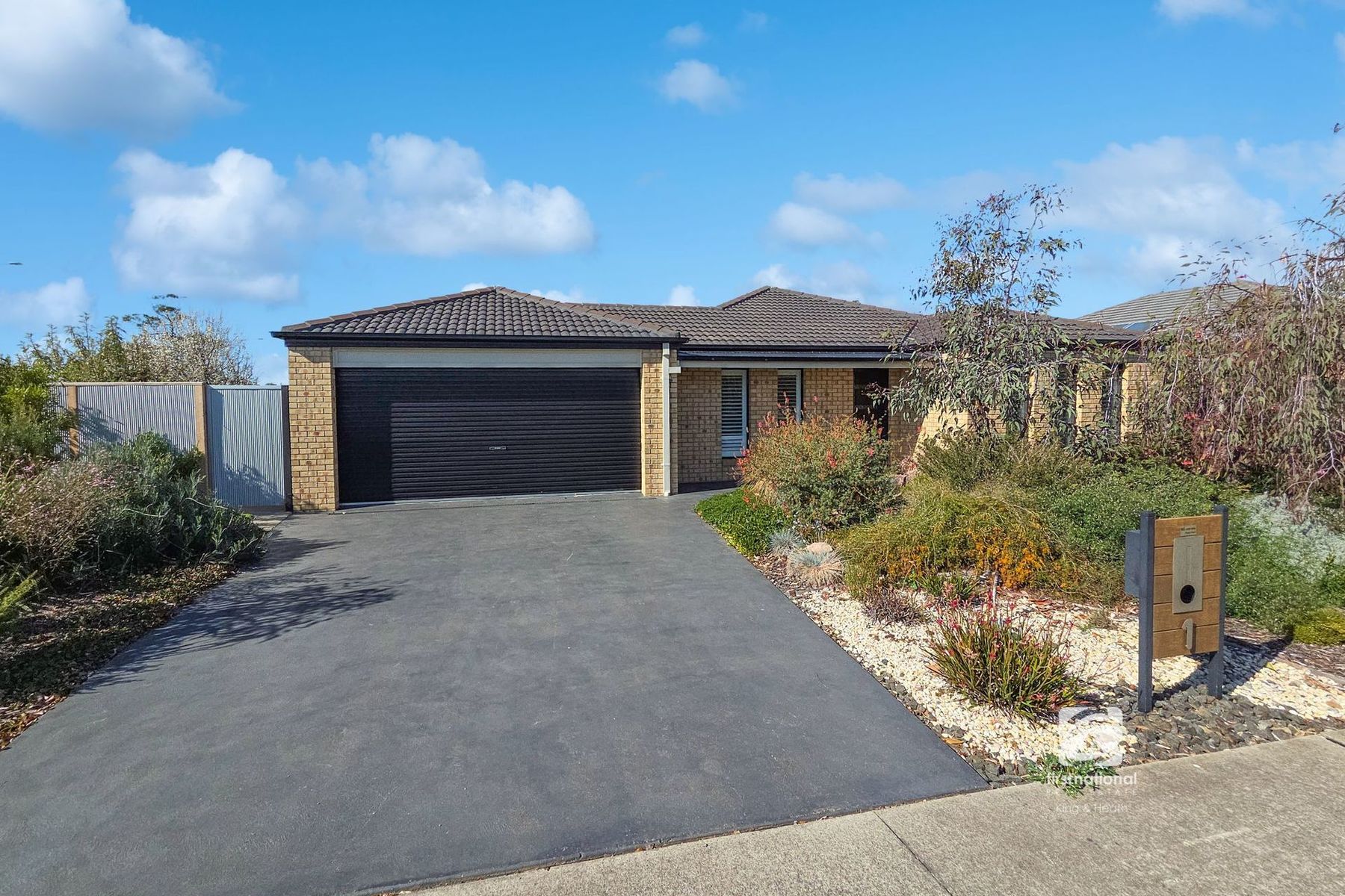 1 Kooralbyn Court, Eastwood VIC 3875