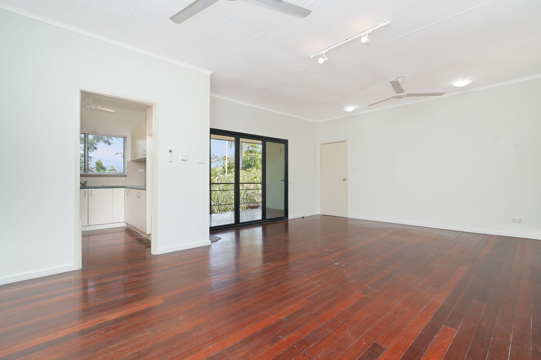 8 Scales Street, Moil NT 0810, Moil - Thumbnail 2