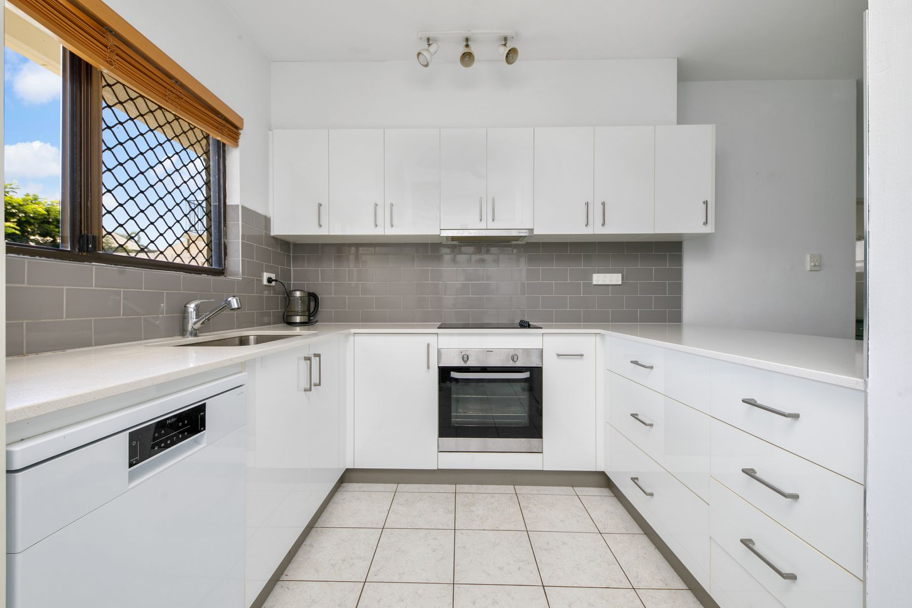 5/160 Smith Street, Larrakeyah NT 0820, Larrakeyah - Thumbnail 2