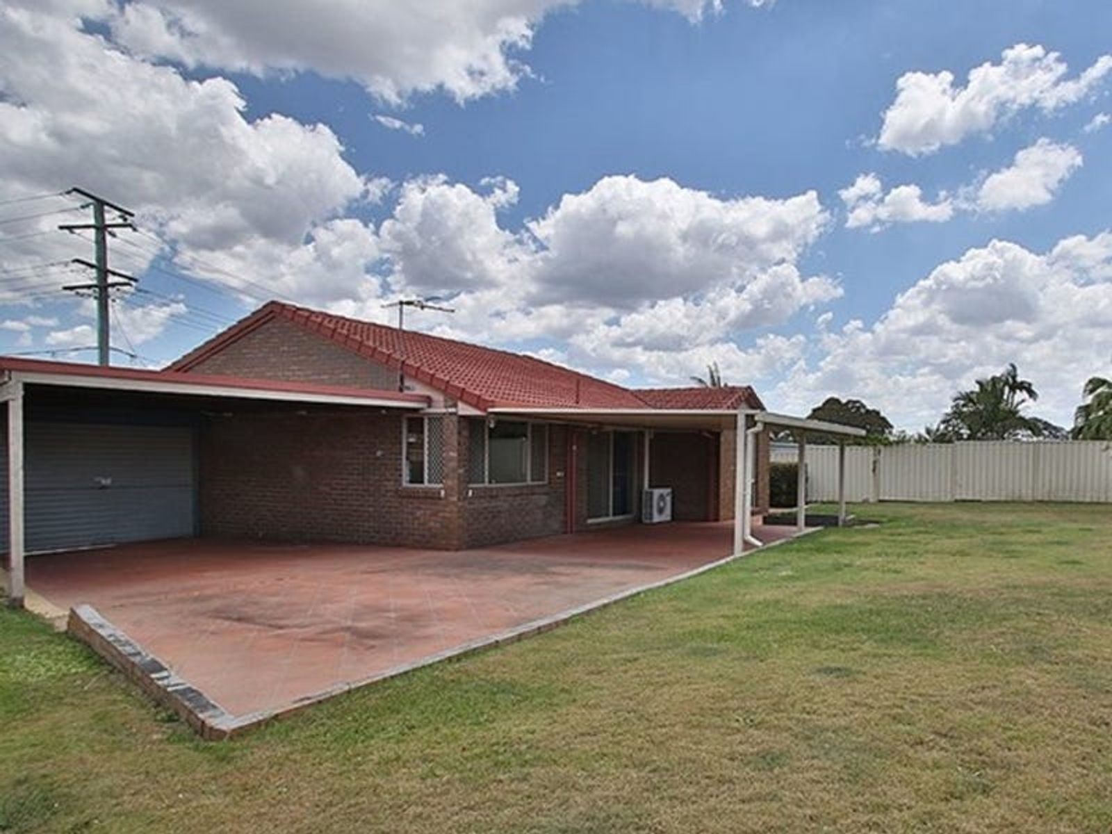 15 Lycoris Street, Crestmead QLD 4132, Crestmead - Thumbnail 2