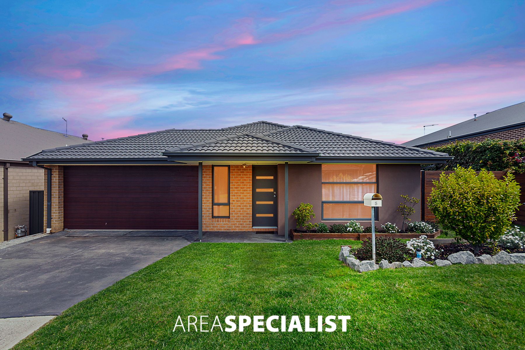5 Chelan Court, Pakenham, VIC 3810, Pakenham - Thumbnail 2