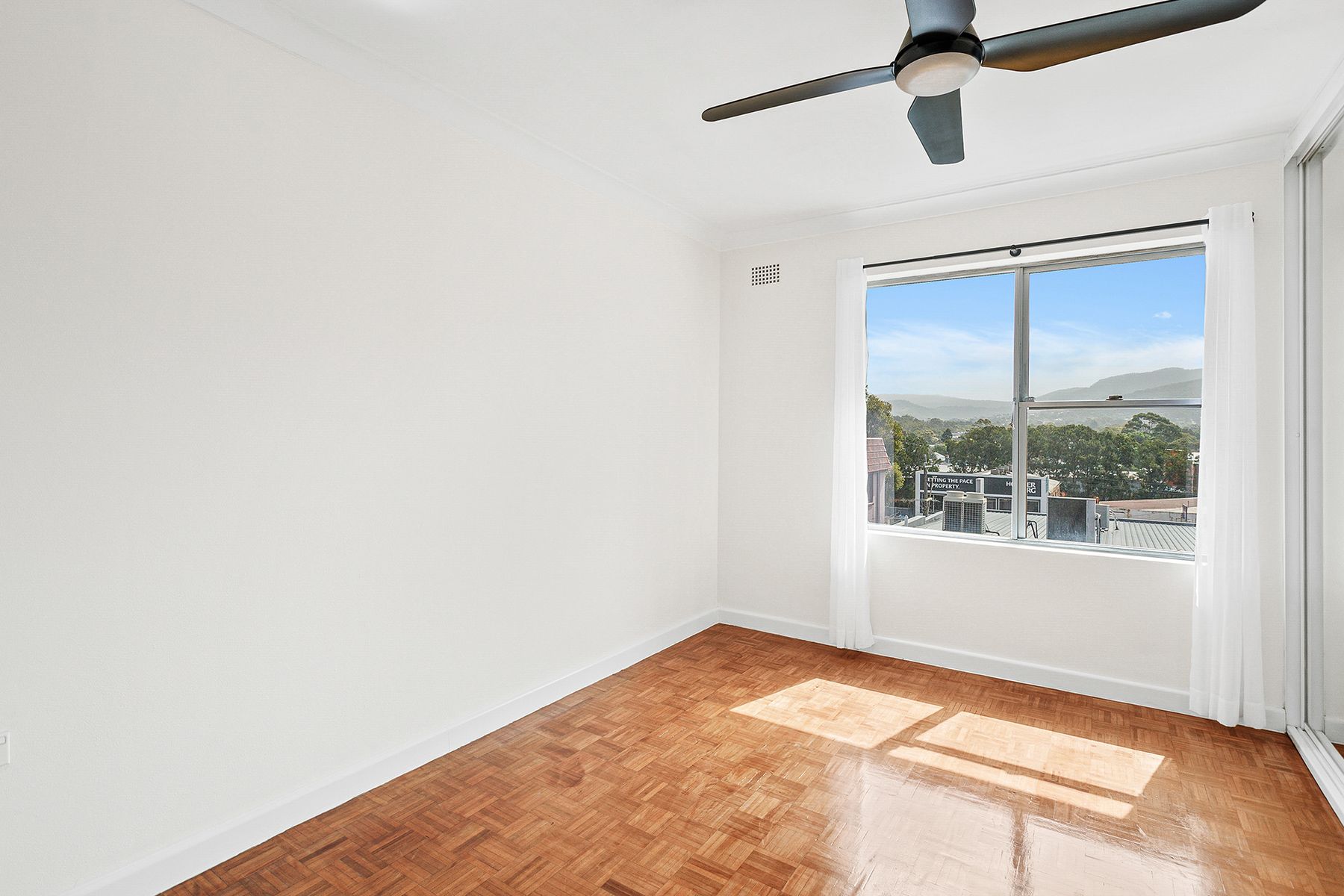 7/37 Edward Street, Wollongong NSW 2500, Wollongong - Thumbnail 4