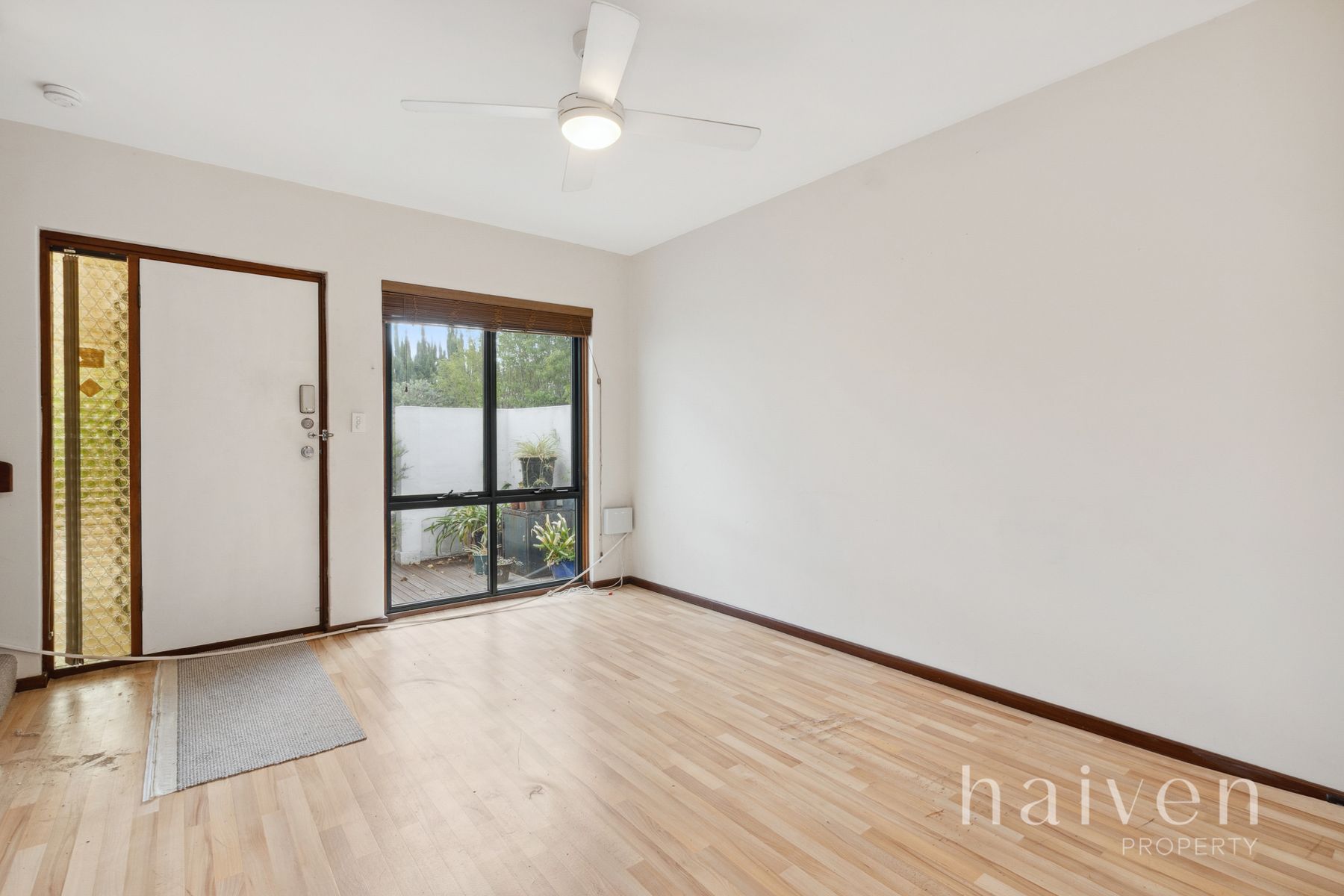 4 10 Coolidge St, Como WATERMARK 07